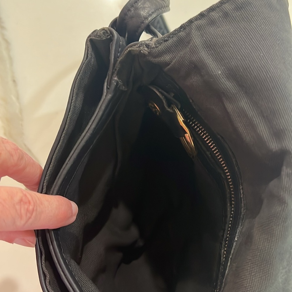 Stone Mountain Black Leather Purse - Picture 4 of 8